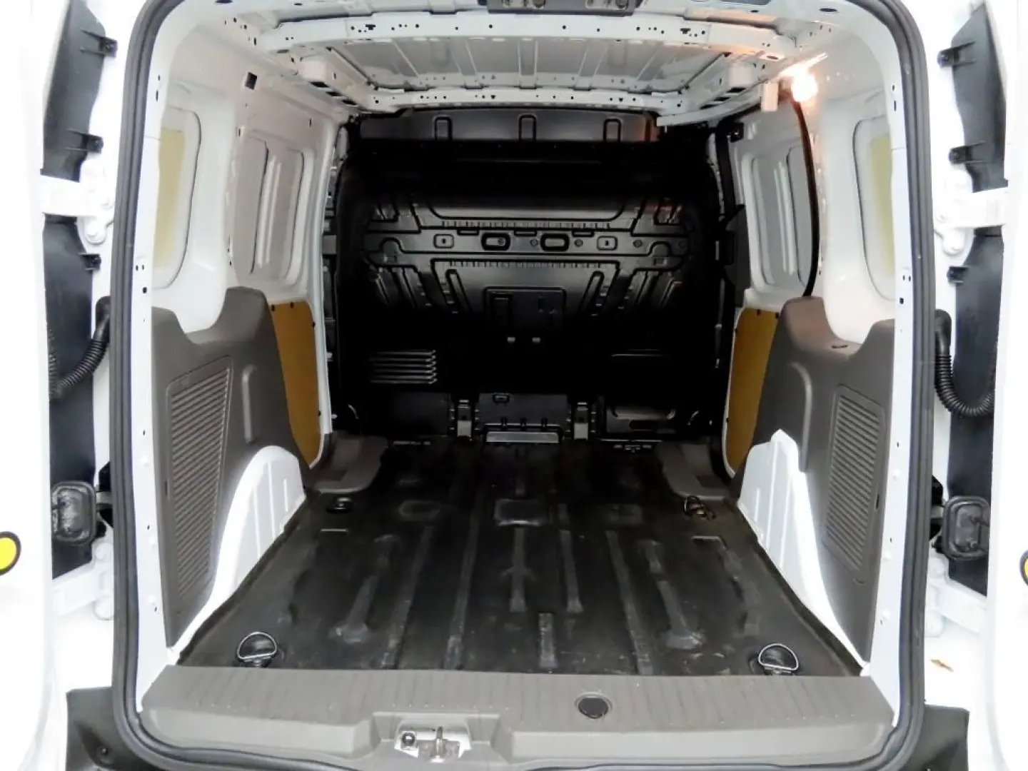 Transit Connect 1.5 Aut. 200 L1 Trend AHK+Kamera