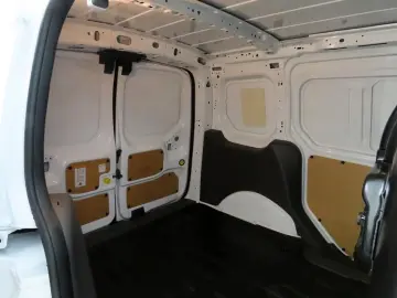 Transit Connect 1.5 Aut. 200 L1 Trend AHK+Kamera