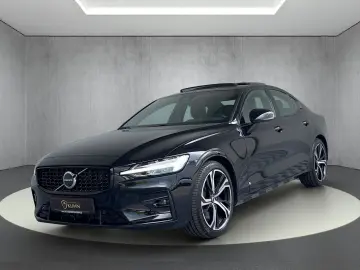 S60 ULTIMATE DARK AWD 360  KAMERA LED HARMAN