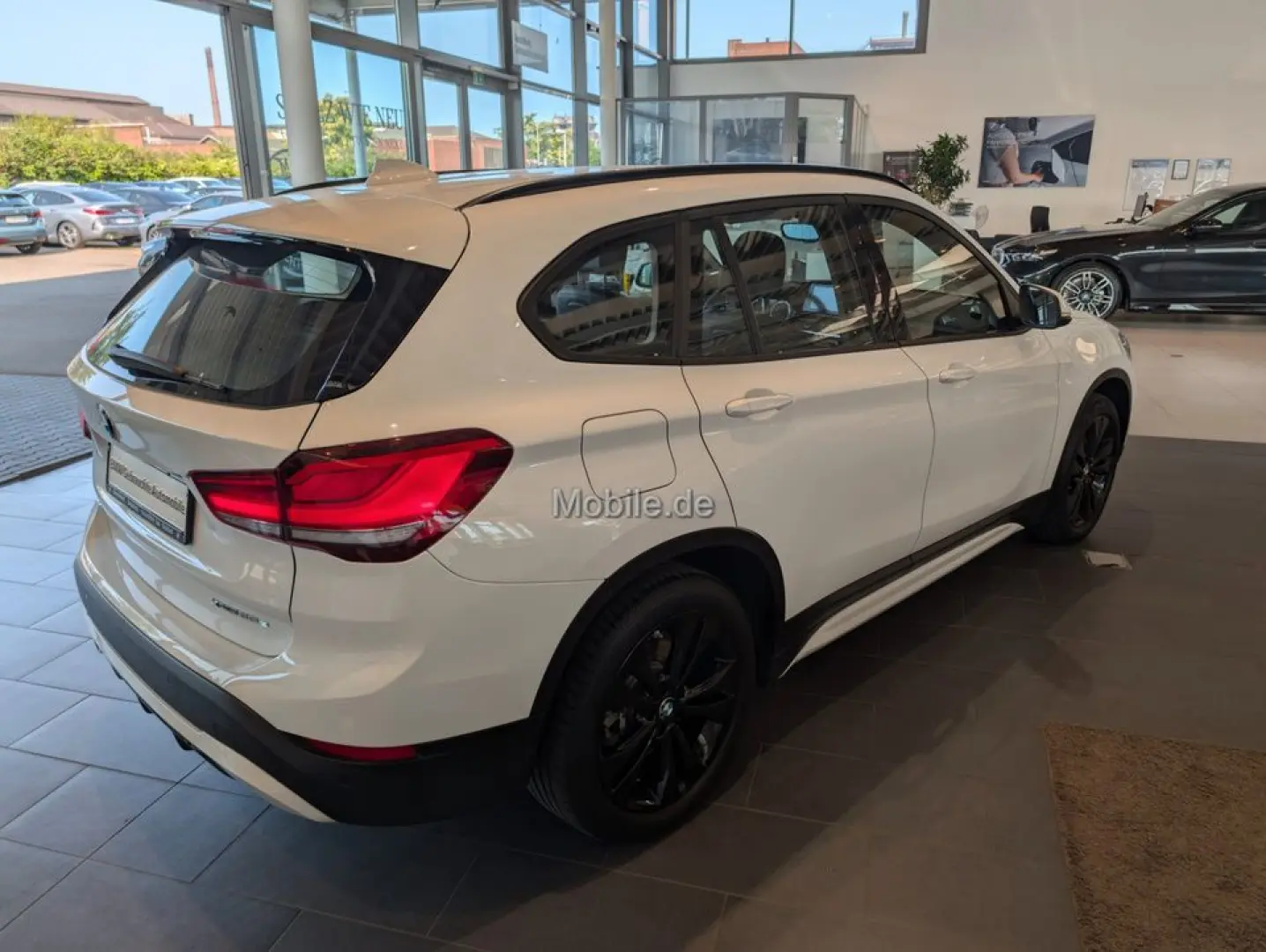 X1 xDrive25e Sport Line Steptronic Aut. Head-Up