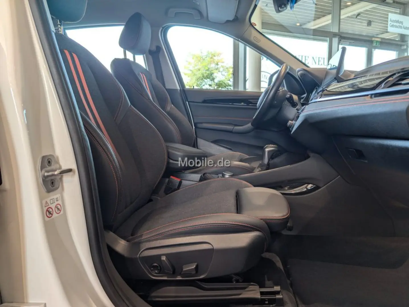 X1 xDrive25e Sport Line Steptronic Aut. Head-Up