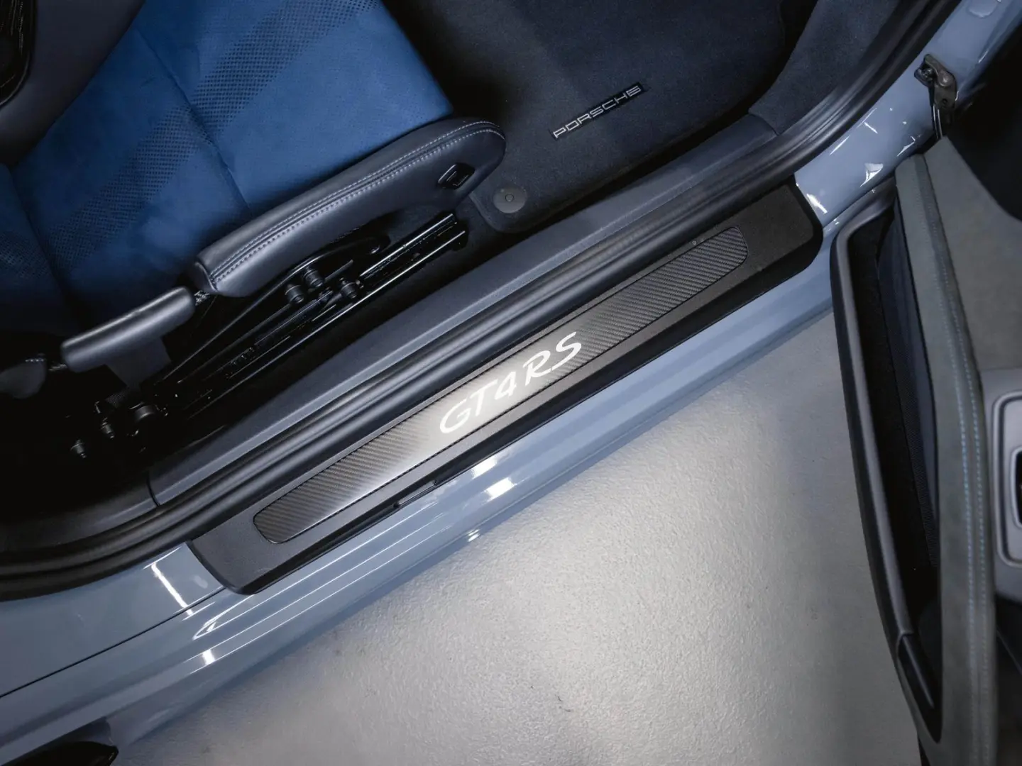 718 Cayman GT4 RS Weissach-Paket Liftsystem