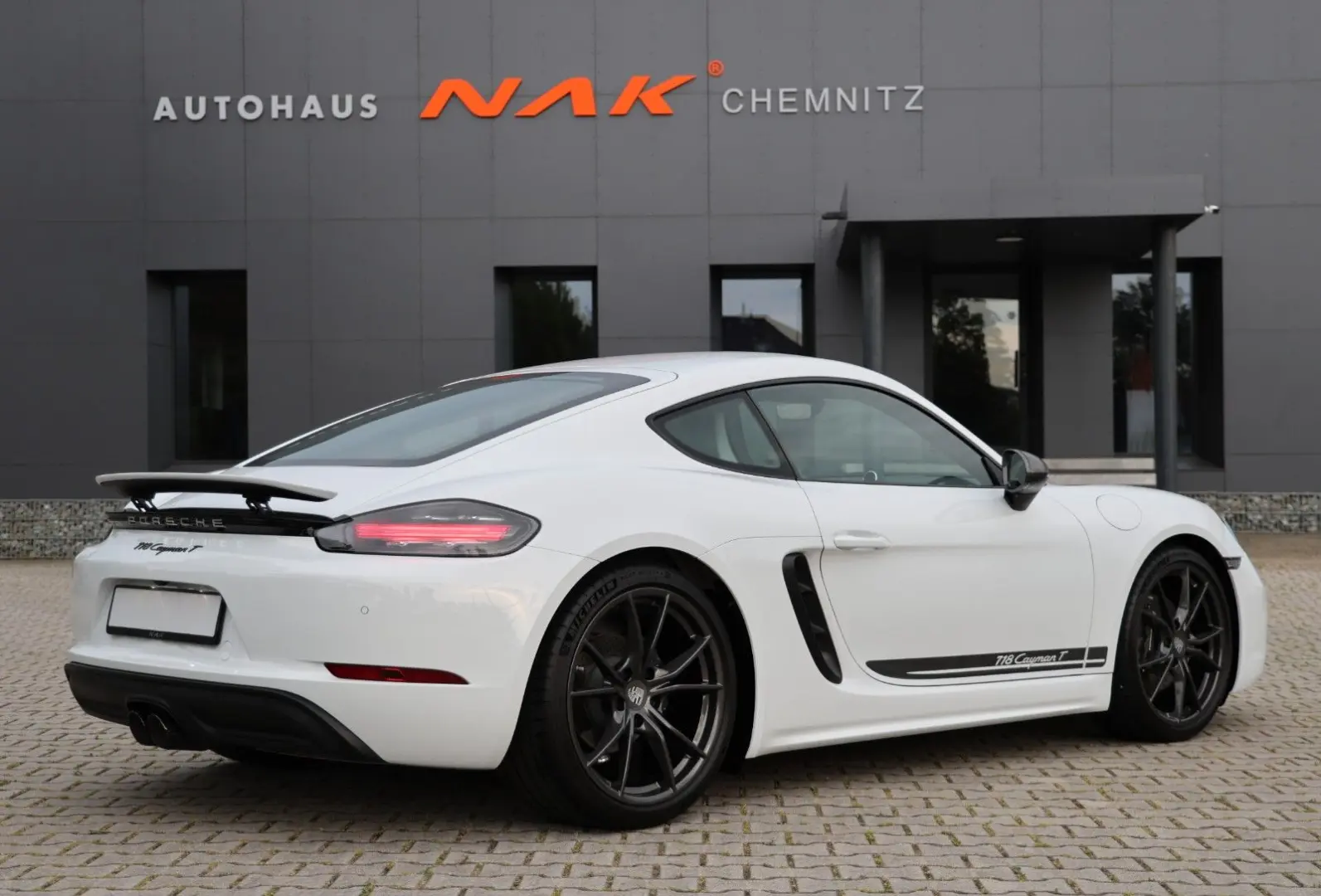 718 Cayman T Chrono CarPlay LED