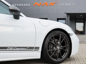 718 Cayman T Chrono CarPlay LED