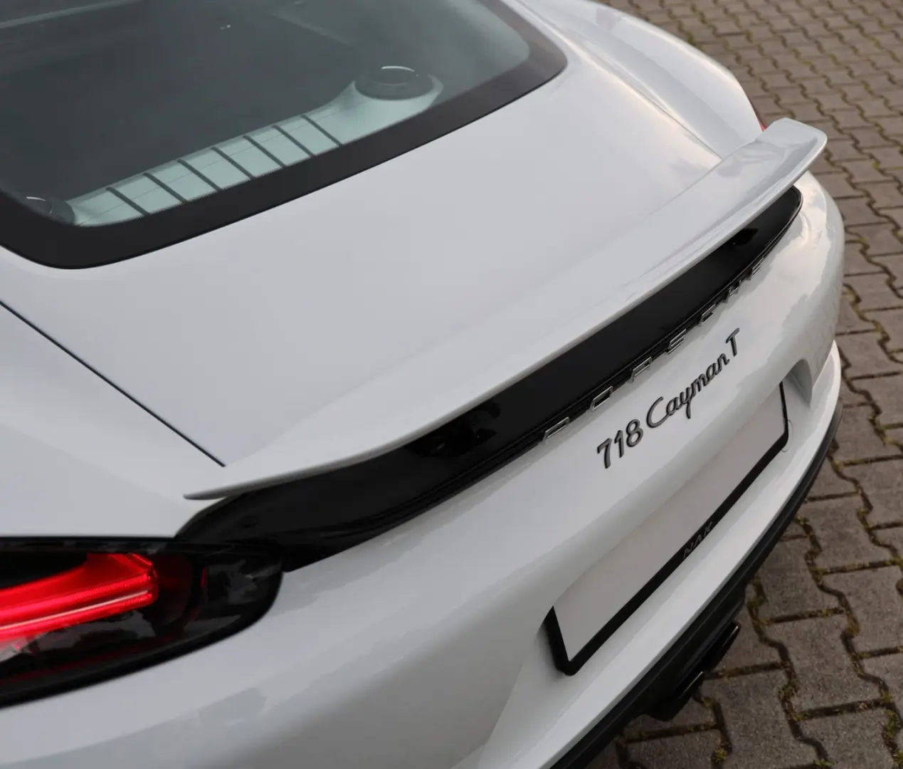 718 Cayman T Chrono CarPlay LED