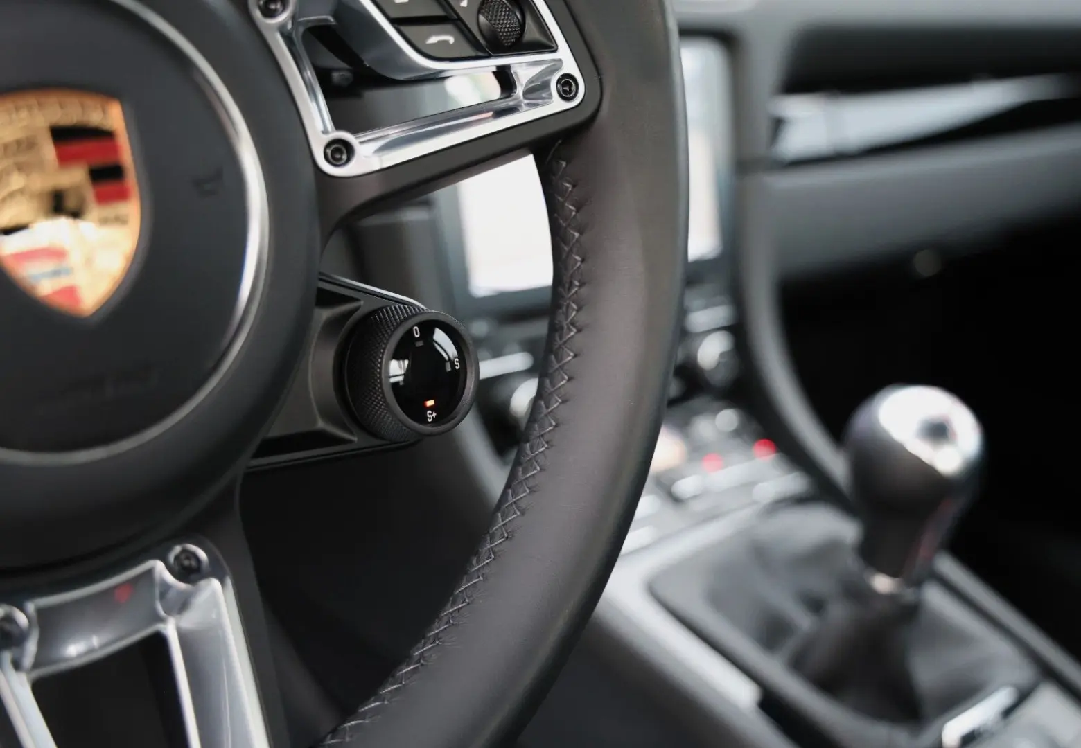 718 Cayman T Chrono CarPlay LED