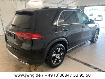 GLE 300 4M AMG Int LED StndHz Distronic+ Kam