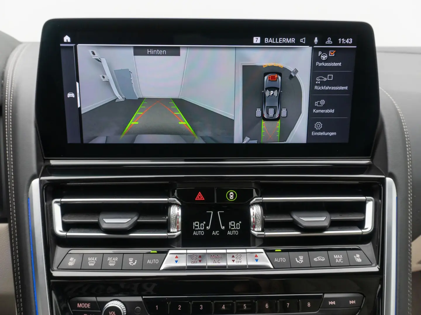 M850i xD Coupé Laser 360°HUD DAB B&W SoftCl 20