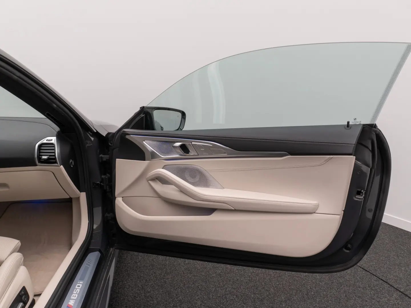 M850i xD Coupé Laser 360°HUD DAB B&W SoftCl 20