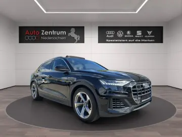 Q8 55 TFSI S-line Bang OL CarPlay AHK PANO Stand