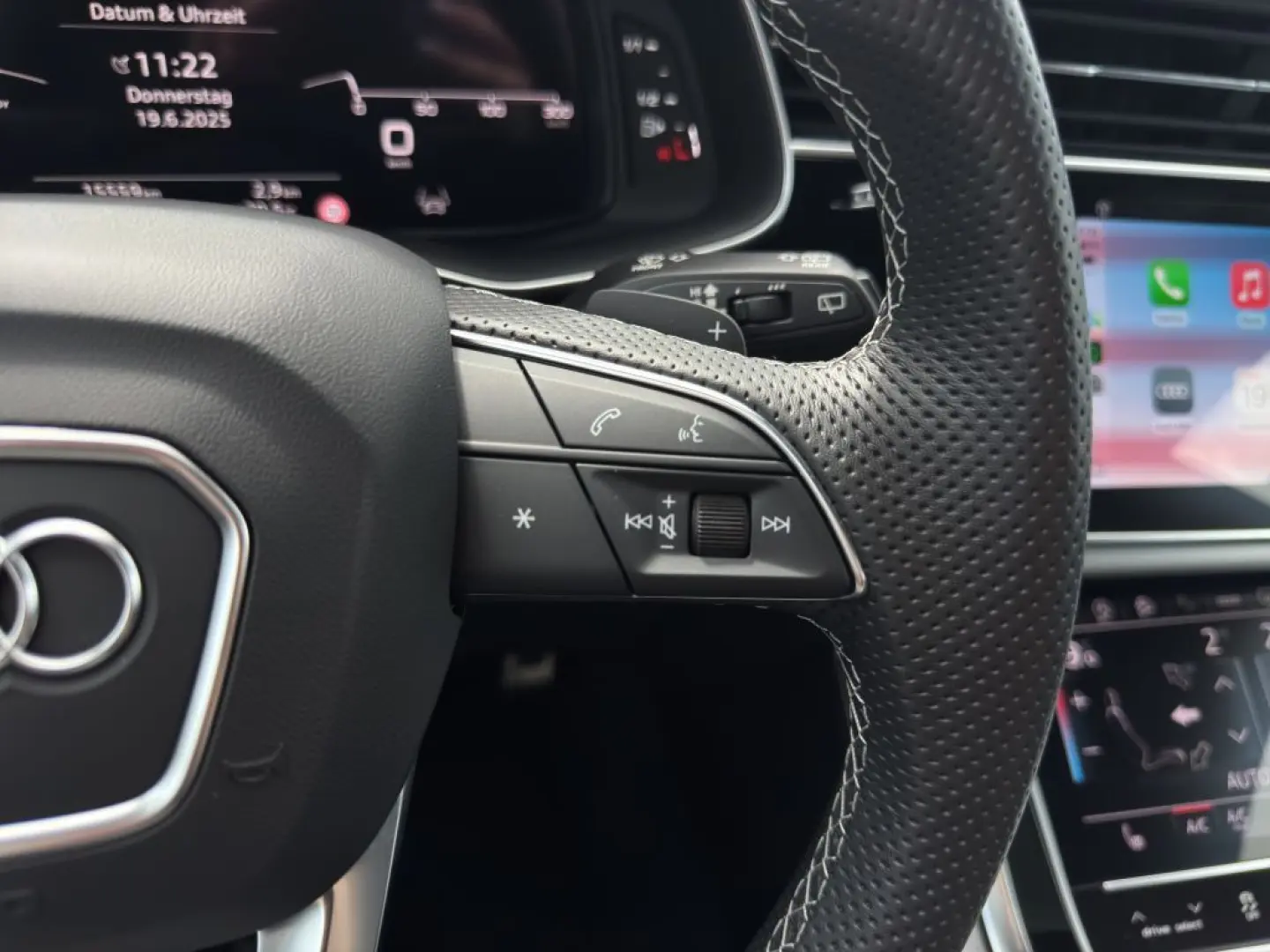 Q8 55 TFSI S-line Bang+OL CarPlay AHK*PANO*Stand