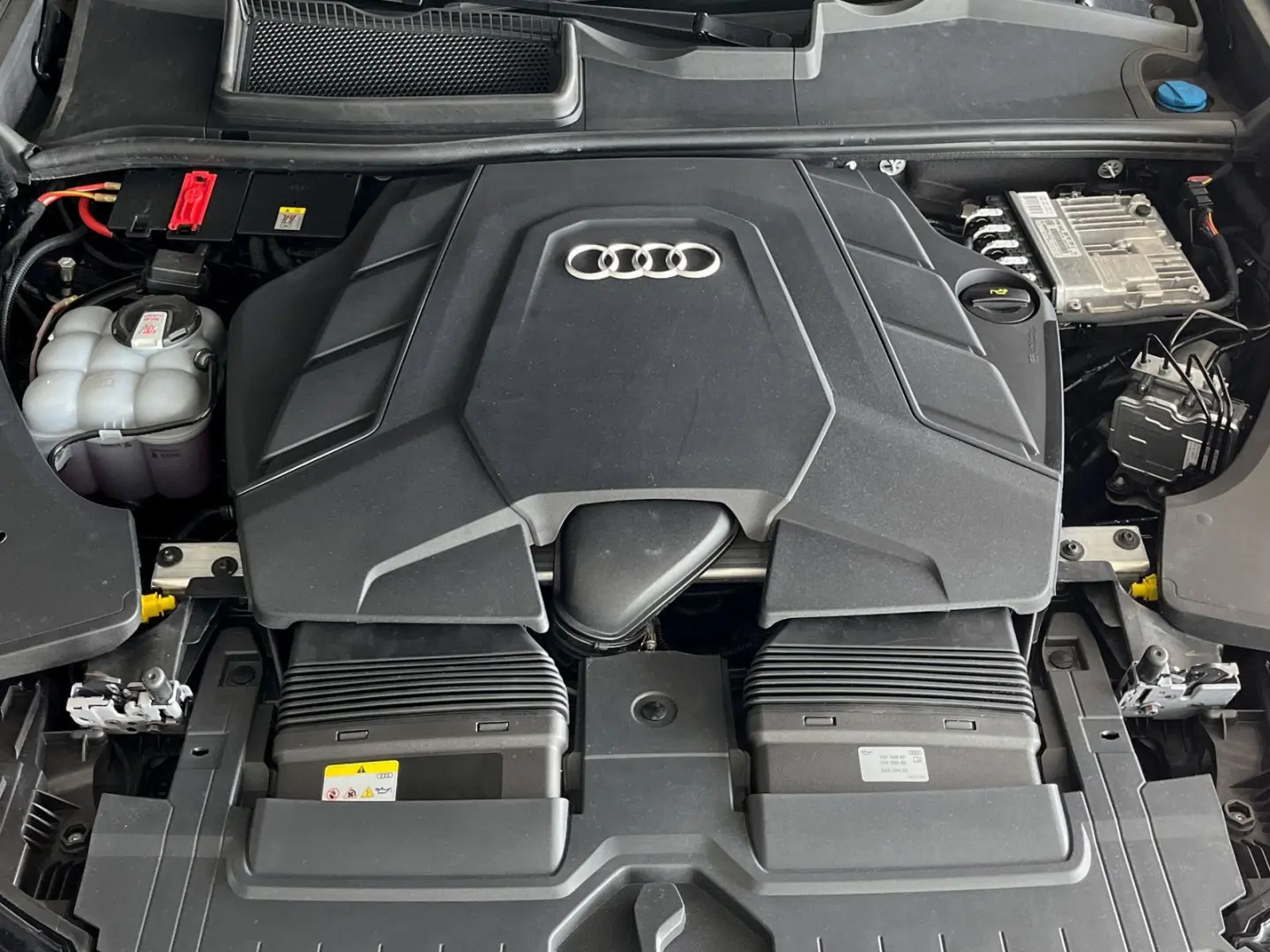 Q8 55 TFSI quat. 2x S line AHK B&O Pano HDMatrix