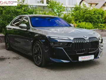 BMW i7