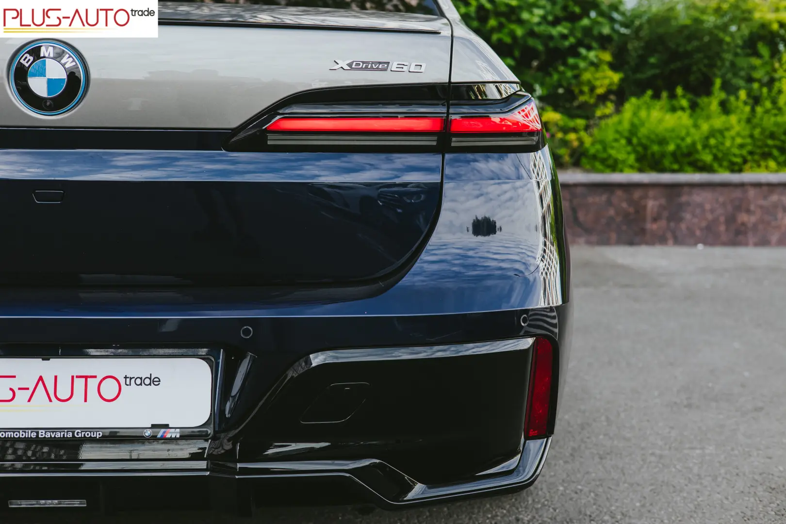BMW i7