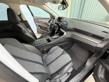 Peugeot 3008 1.5 BlueHDI S&S EAT8 Allure