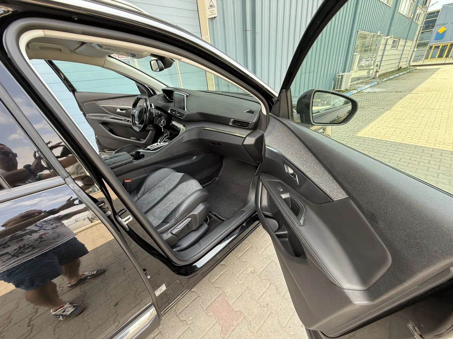 Peugeot 3008 1.5 BlueHDI S&S EAT8 Allure