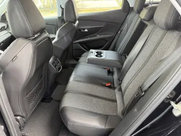 Peugeot 3008 1.5 BlueHDI S&S EAT8 Allure