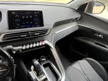 Peugeot 3008 1.5 BlueHDI S&S EAT8 Allure