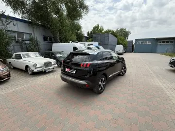 Peugeot 3008 1.5 BlueHDI S&S EAT8 Allure