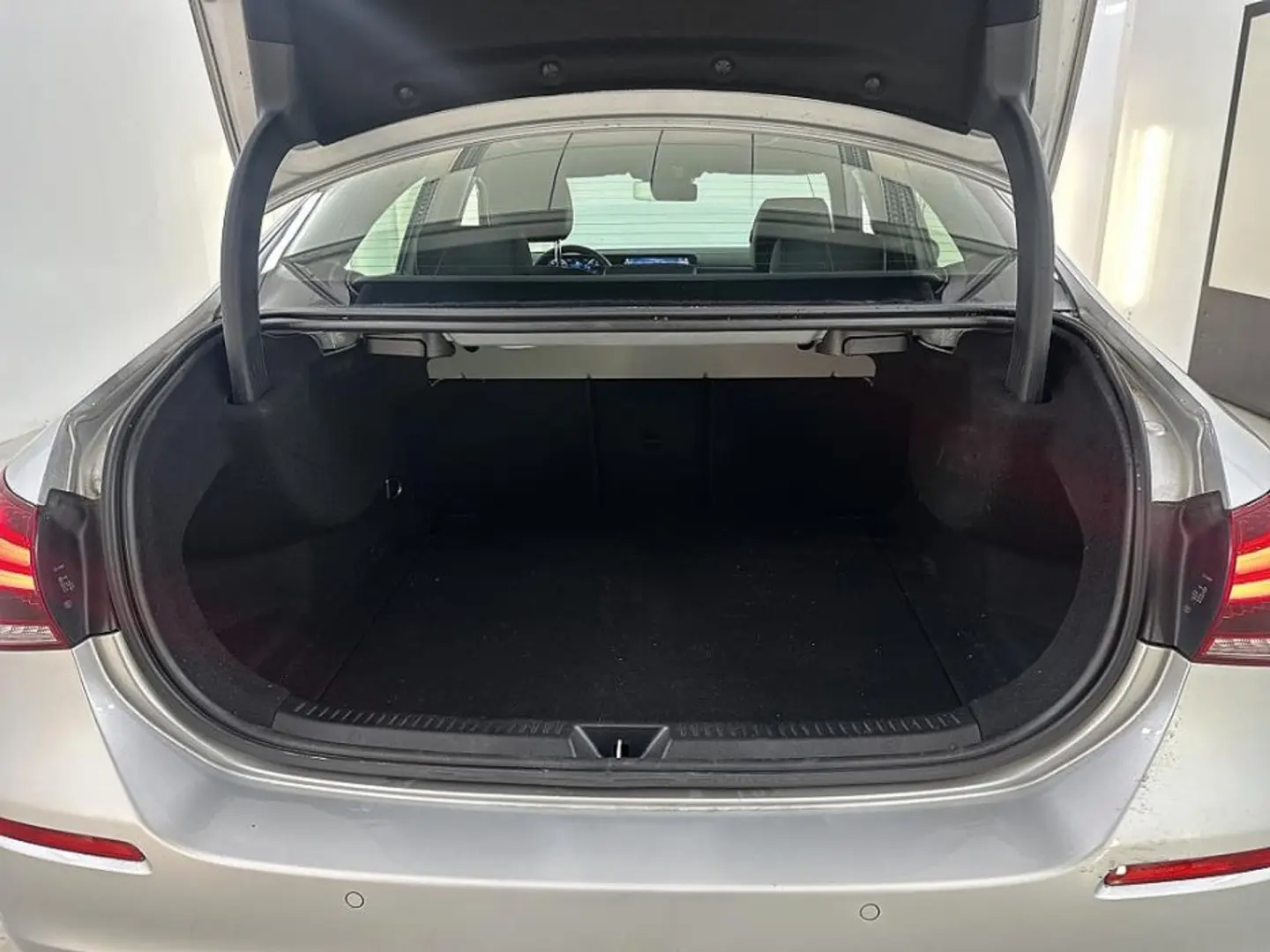 Mercedes Benz A200 Business