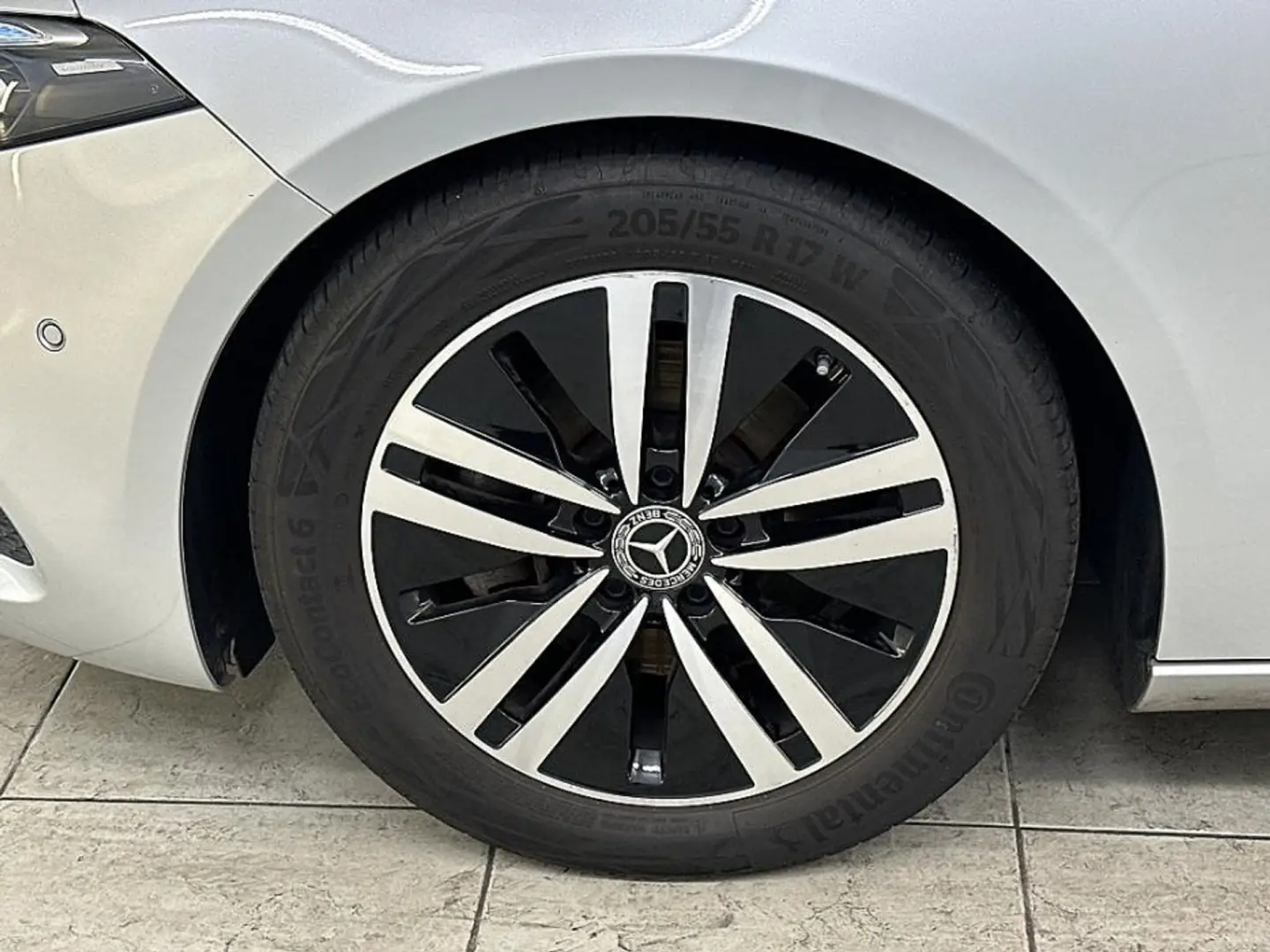 Mercedes Benz A200 Business
