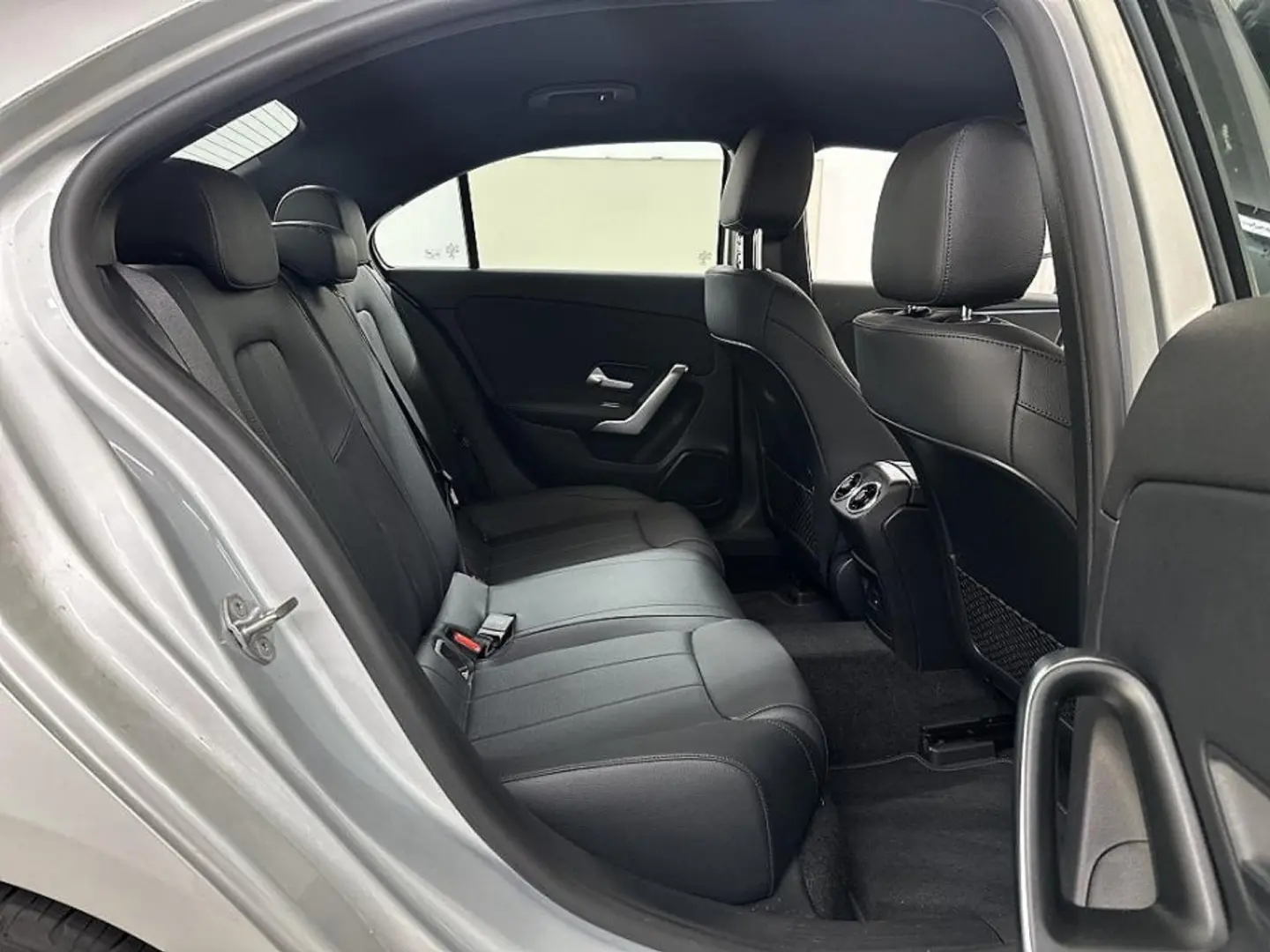 Mercedes Benz A200 Business