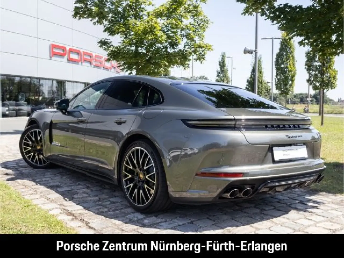 Panamera 4 E-Hybrid ActiveRide Massage HD-Matrix