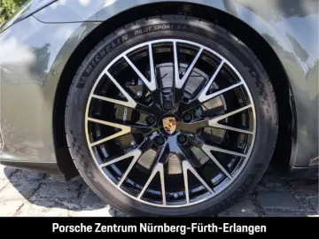 Panamera 4 E-Hybrid ActiveRide Massage HD-Matrix