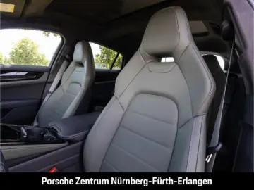 Panamera 4 E-Hybrid ActiveRide Massage HD-Matrix