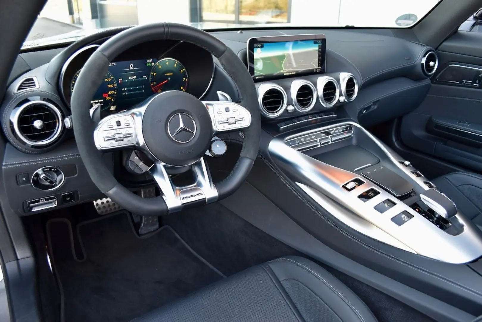 AMG GT ROADSTER BURMESTER AIRSCARF