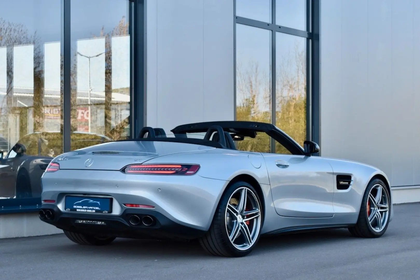 AMG GT ROADSTER BURMESTER AIRSCARF
