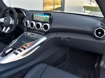 AMG GT ROADSTER BURMESTER AIRSCARF