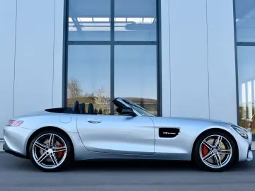 AMG GT ROADSTER BURMESTER AIRSCARF