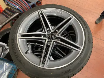 AMG GT 63 S E  Cp. Keramik Burmester 3D Carbon