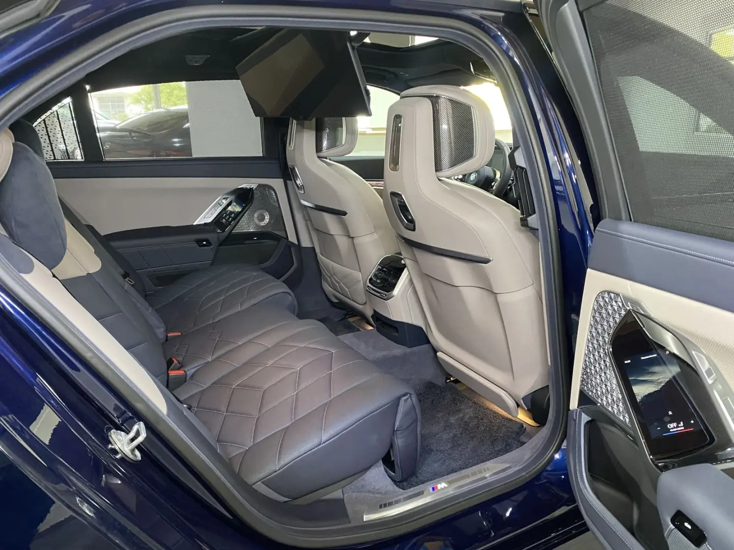 M760 e xDrive Vollausst. ehem.NP: 201.915 ¤