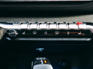 Peugeot 3008 1.2 PureTech Turbo S&S EAT6 GT-Line