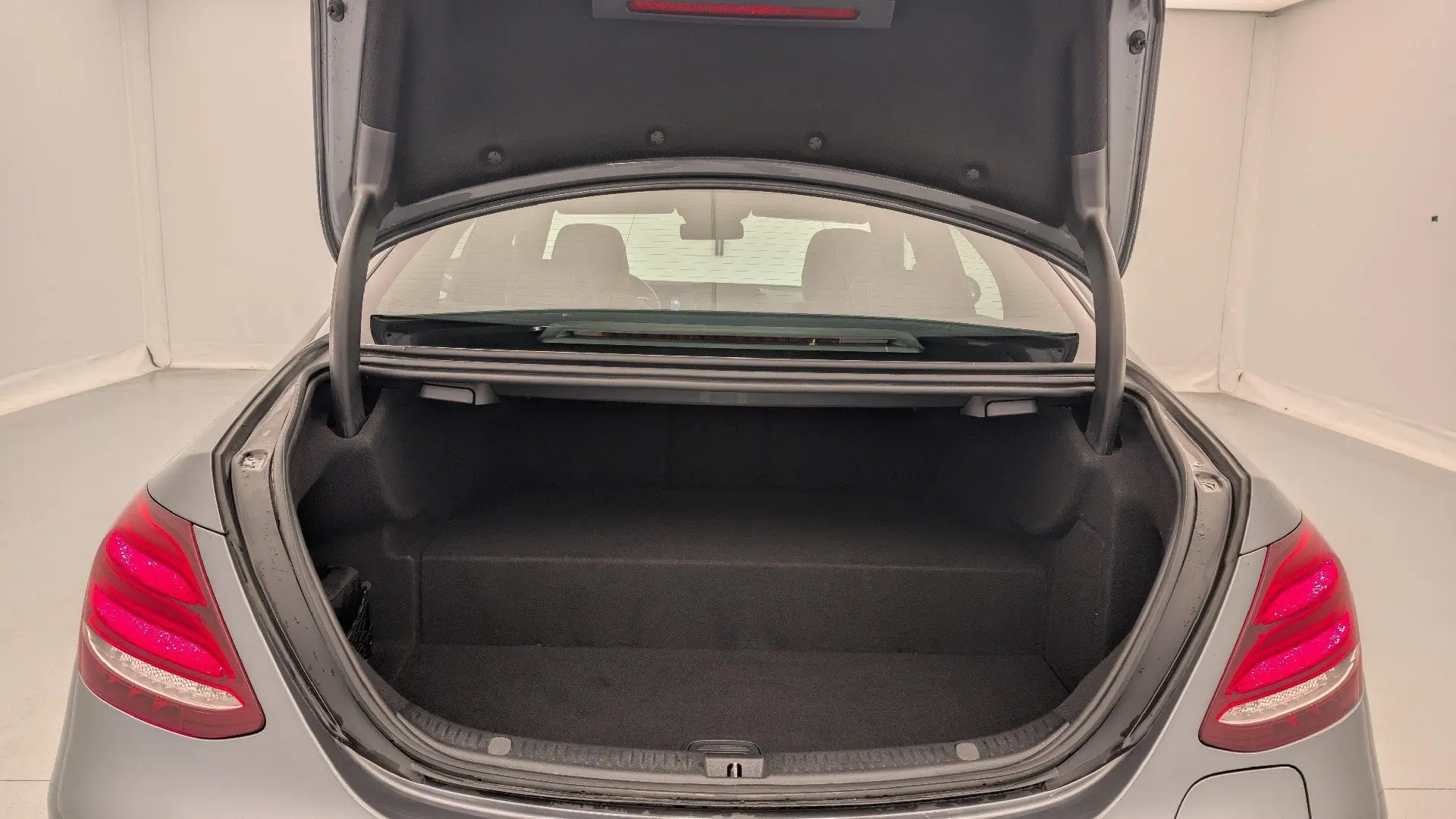 Mercedes Benz E300de AMG Line