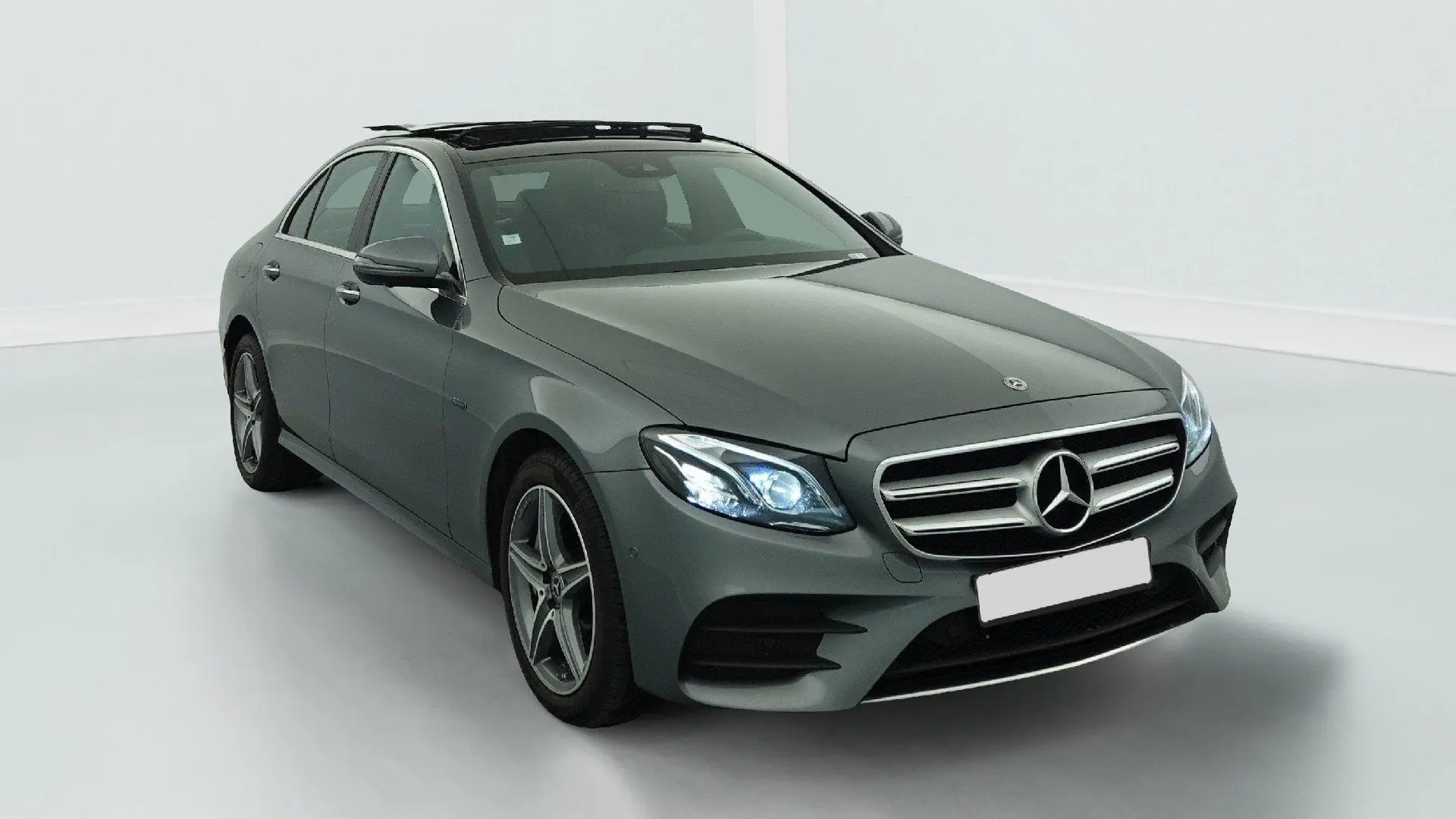 Mercedes Benz E300de AMG Line