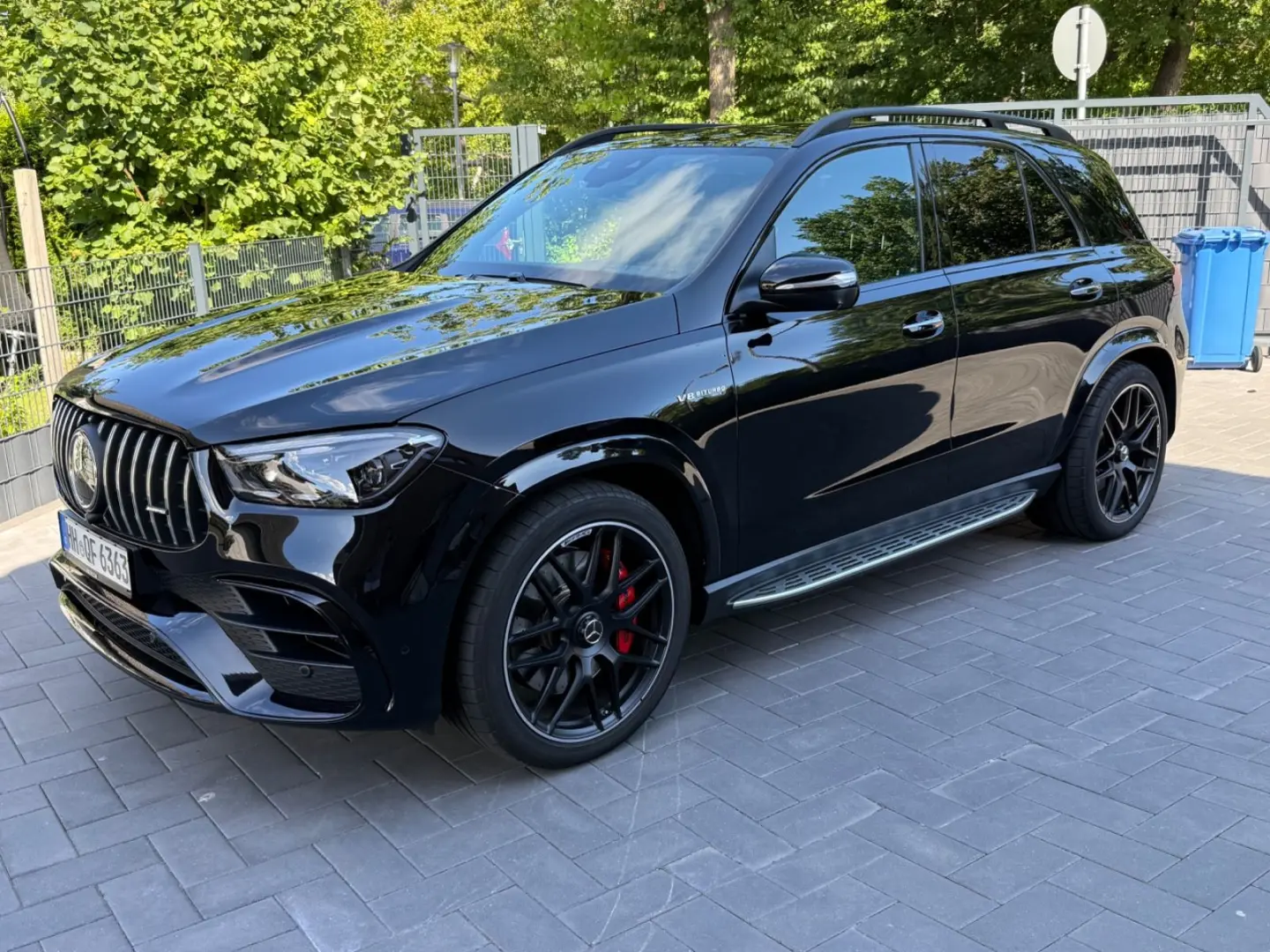 GLE 63 AMG Black Red Seats Carbon