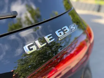 GLE 63 AMG Black Red Seats Carbon