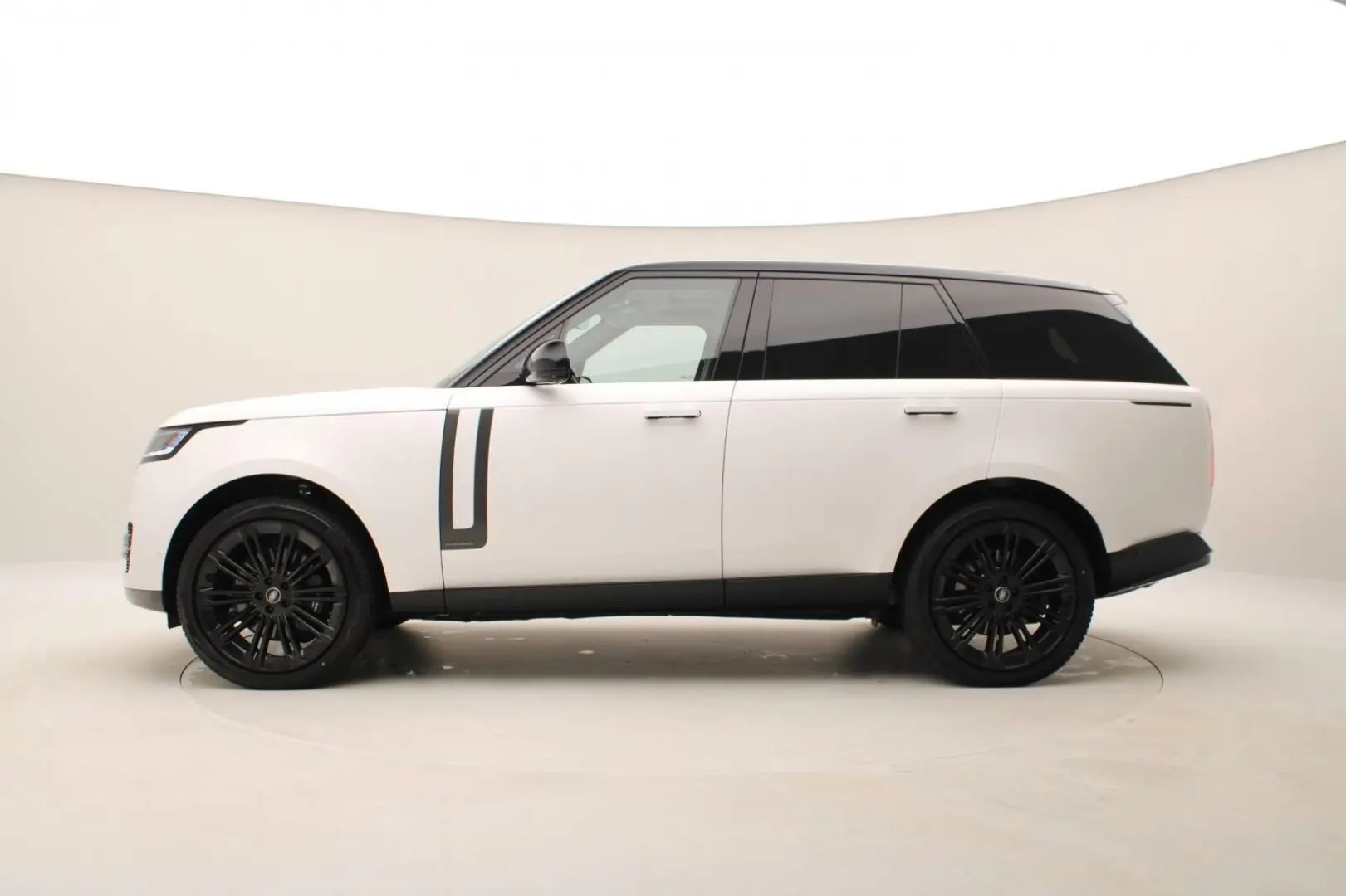 Range Rover P530 AUTOBIOGRAPHY SWB