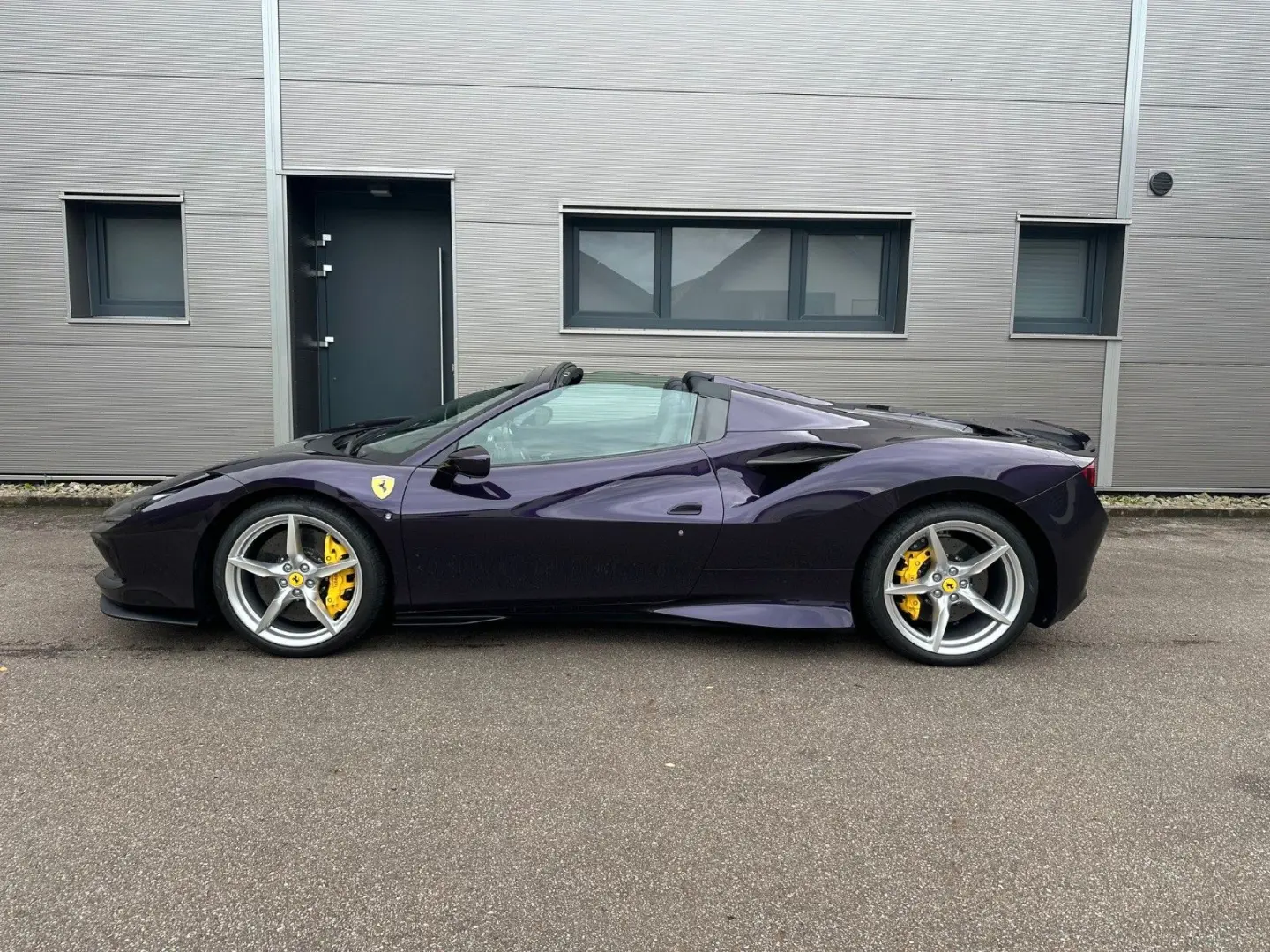 F8 Spider Viola HongKong / Voll