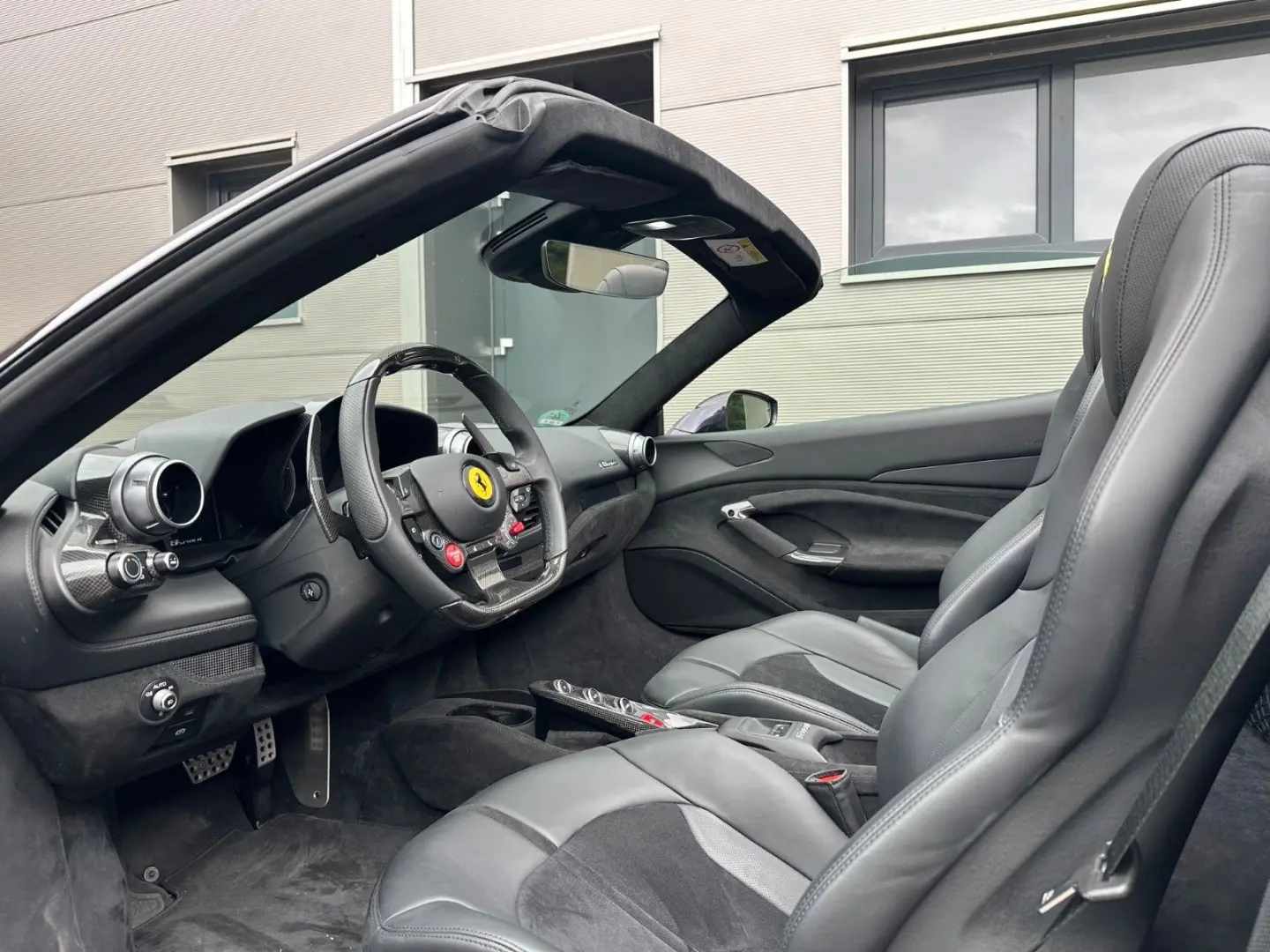F8 Spider Viola HongKong / Voll