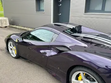 F8 Spider Viola HongKong / Voll