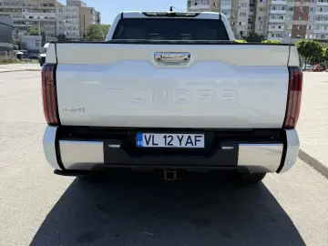 Toyota Tundra