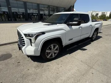 Toyota Tundra