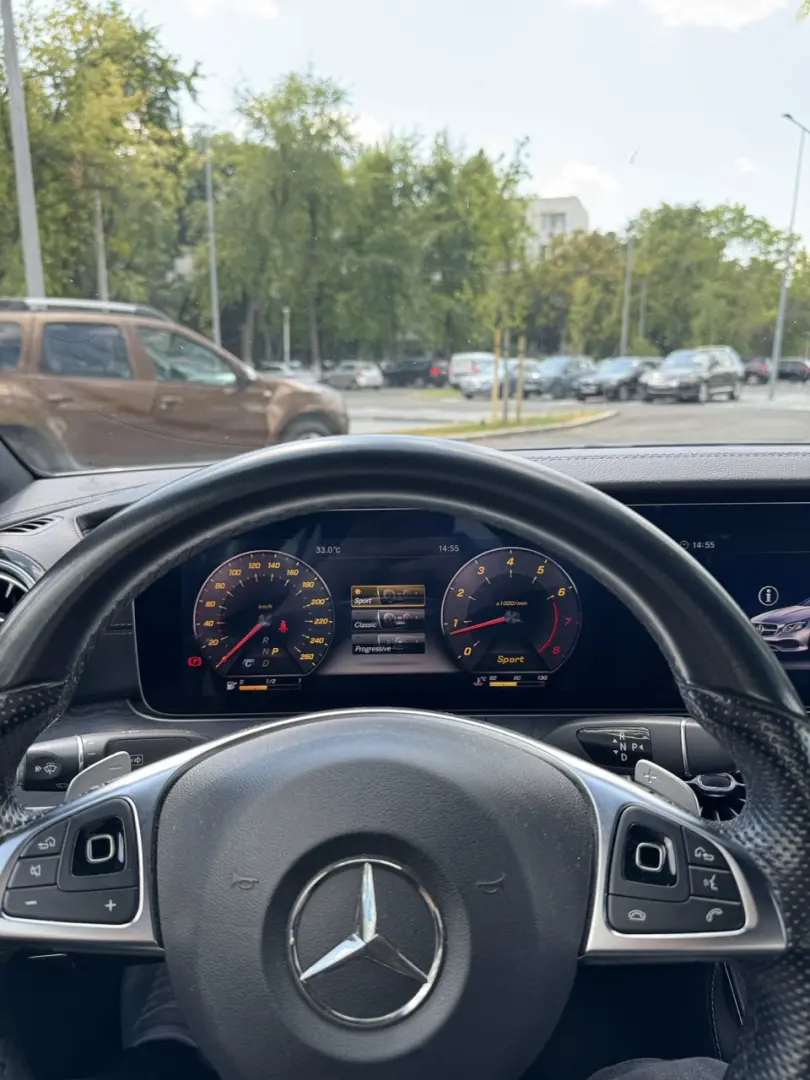 Mercedes-Benz E 400
