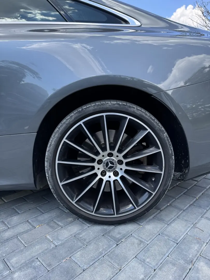 Mercedes-Benz E 400