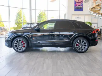 Audi Q8 60 TFSIe 3.0 Quattro Tiptronic 