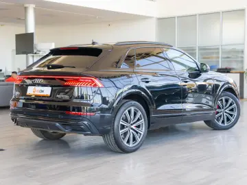 Audi Q8 60 TFSIe 3.0 Quattro Tiptronic 